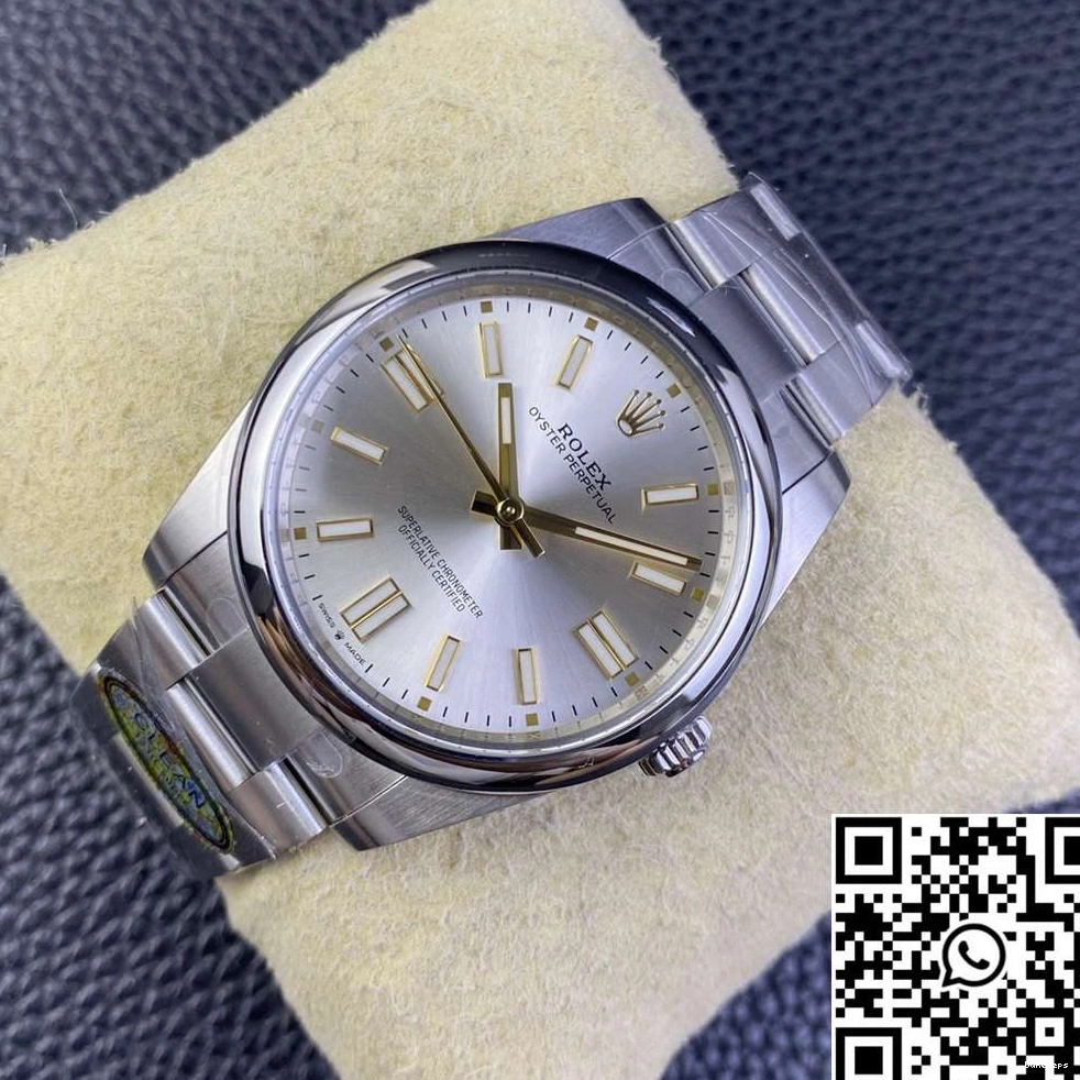 Rolex Clean Oyster Dial Factory Silver 41MM M124300-0001 Perpetual 0409